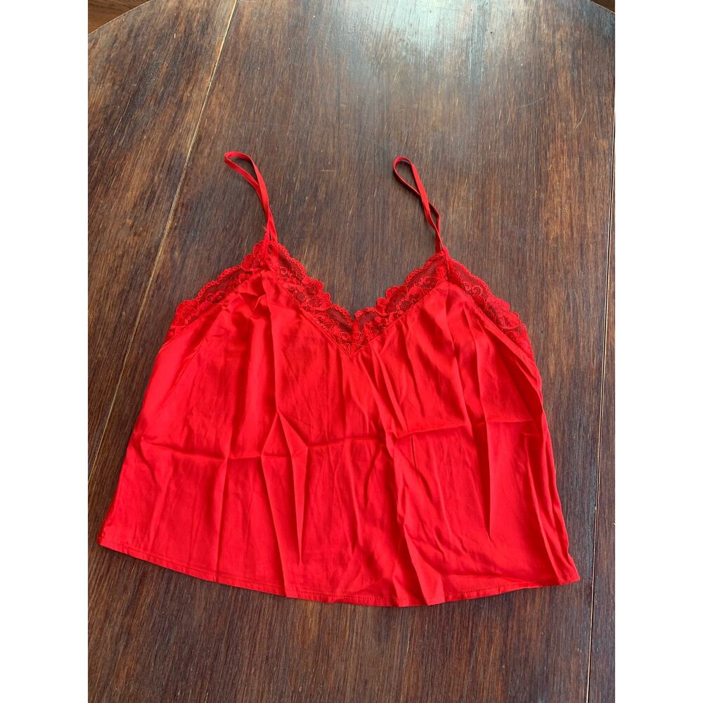 Forever 21 red crop top